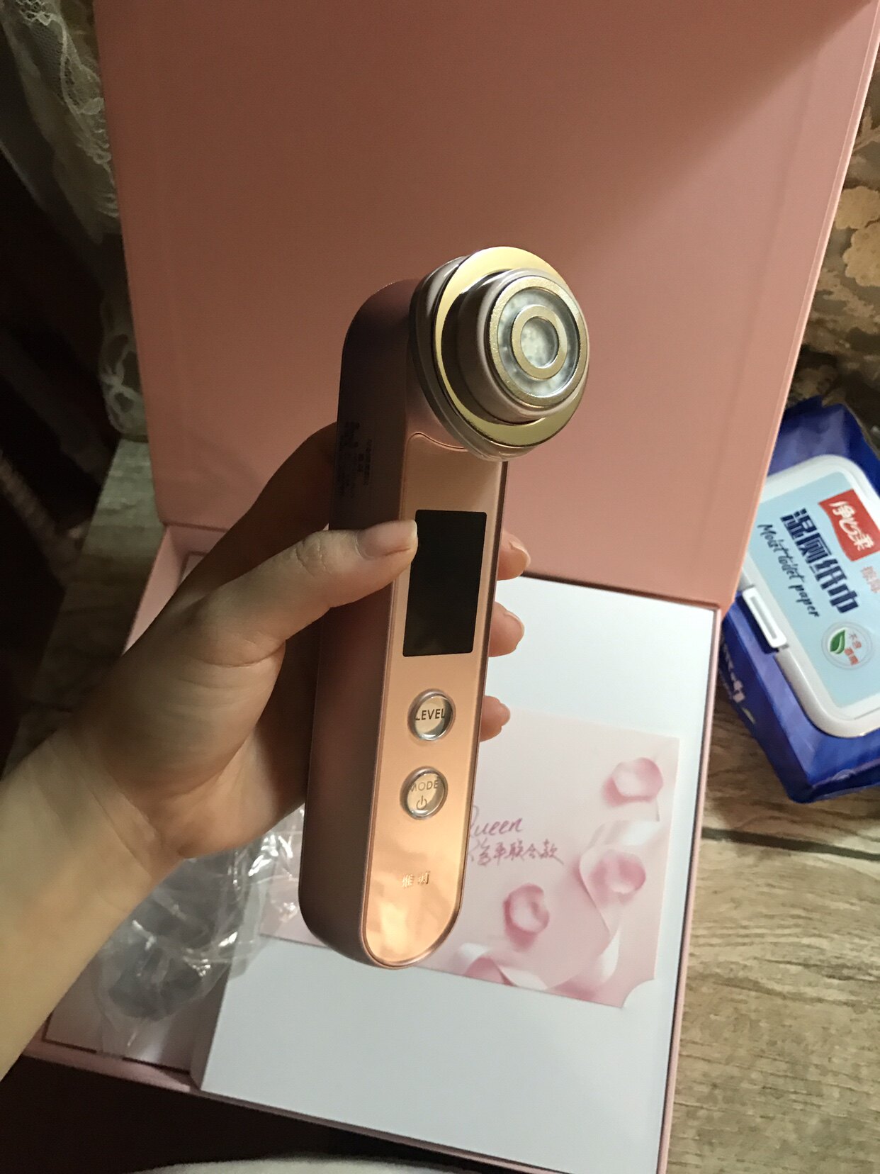 美容仪怎么选?少花时快变美!极萌、Amiro、花至、OGP美容仪对比谁才是射频届的「极速」扛把子?(图1)